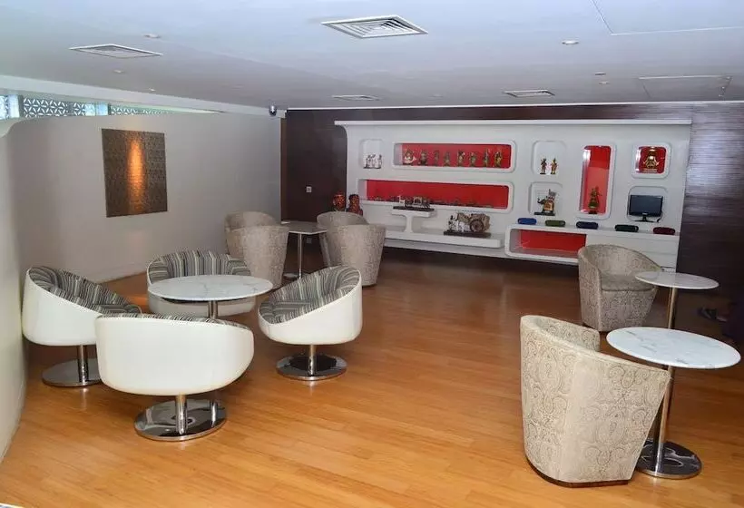 ホテル The Park Hyderabad, Banjara Hills Near Hussain Sagar Lake