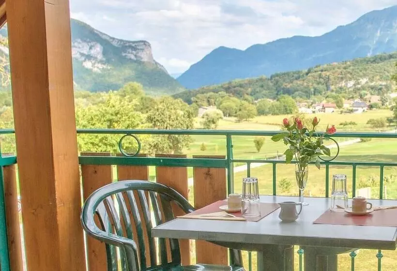 Отель Vacanceole  Residence Le Birdie