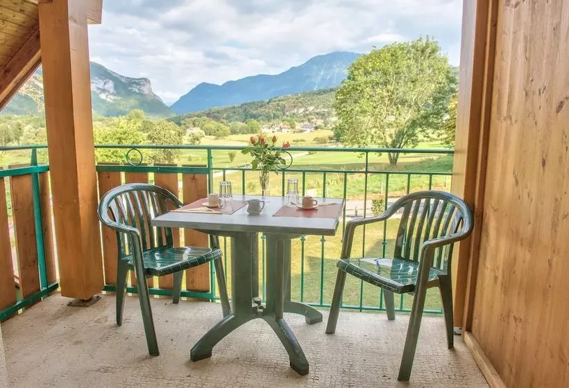 Отель Vacanceole  Residence Le Birdie