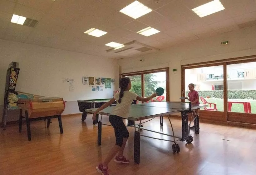 Отель Vacanceole  Residence Le Birdie