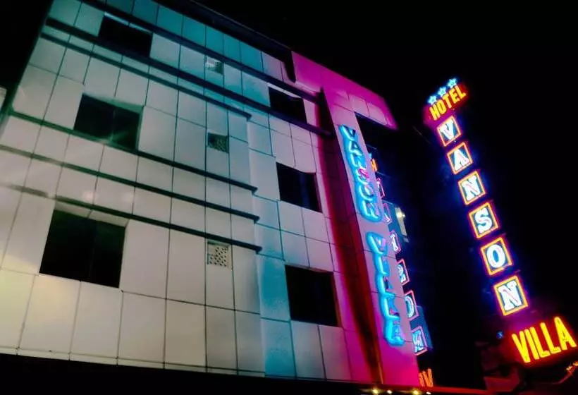ホテル Vanson Villa