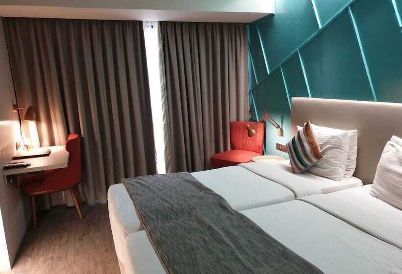 Hotel Yogi Metropolitan