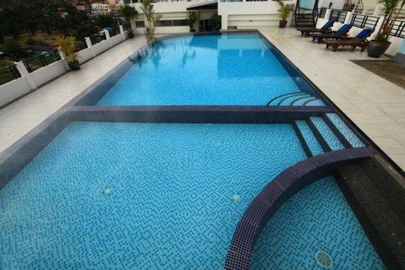 בית מלון כפרי Malin Patong