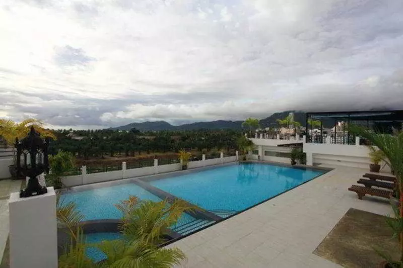 Отель Malin Patong