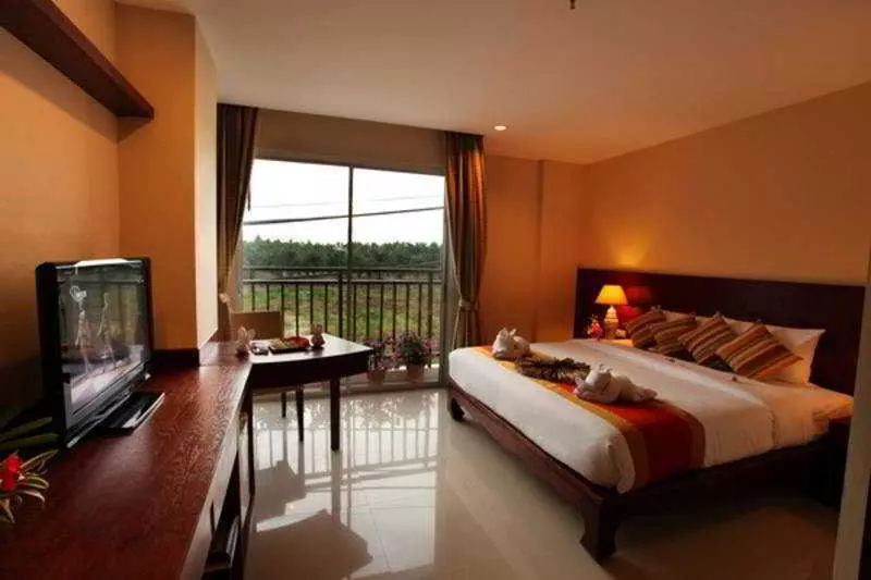 Отель Malin Patong