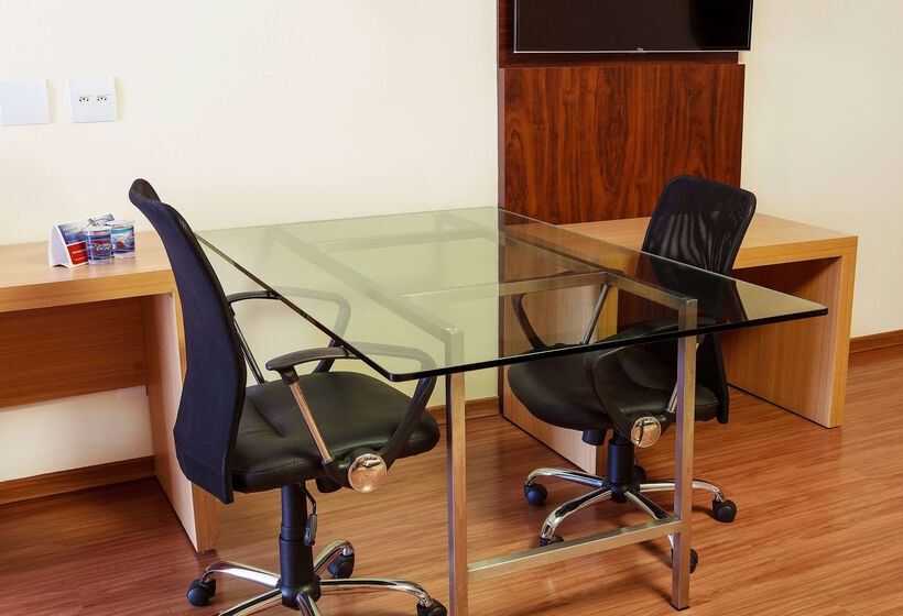 Ramada Hotel & Suites Lagoa Santa By Wyndham