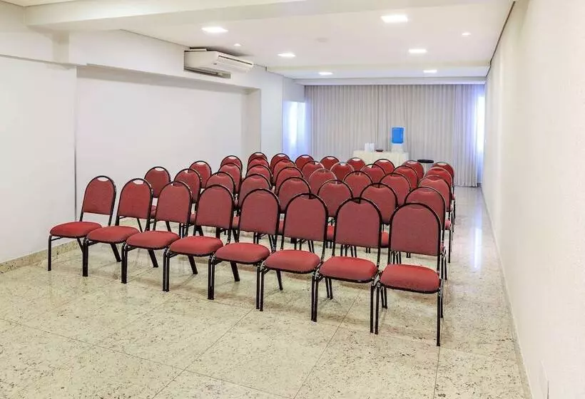 Ramada Hotel & Suites Lagoa Santa By Wyndham