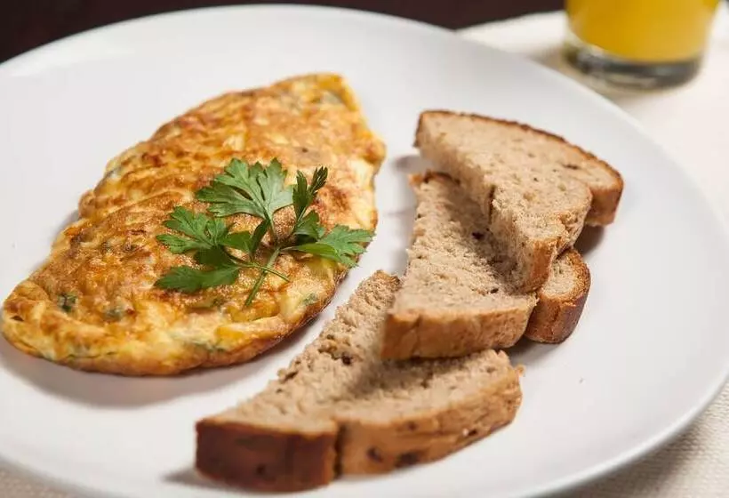 Ramada Hotel & Suites Lagoa Santa By Wyndham