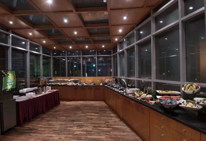 Signature Hotel Apartments And Spa