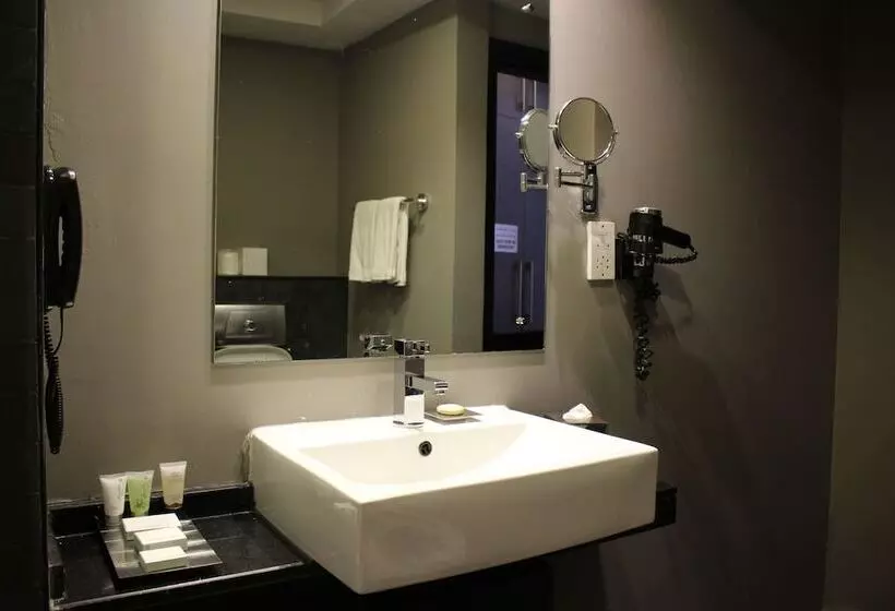 Signature Hotel Apartments And Spa