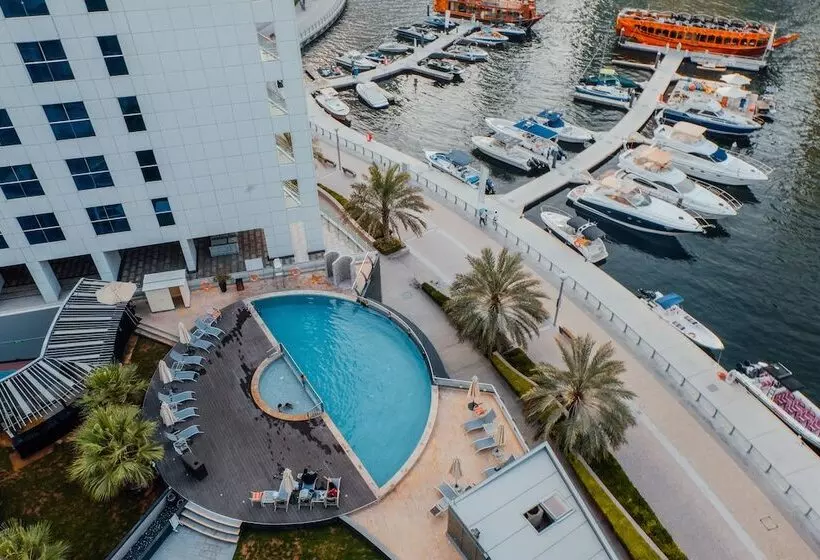 Signature Hotel Apartments And Spa