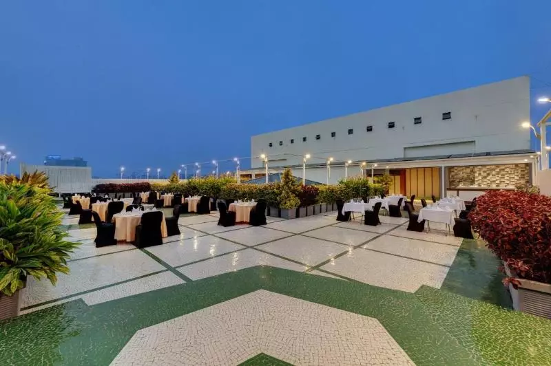 فندق E Square The Fern, Pune