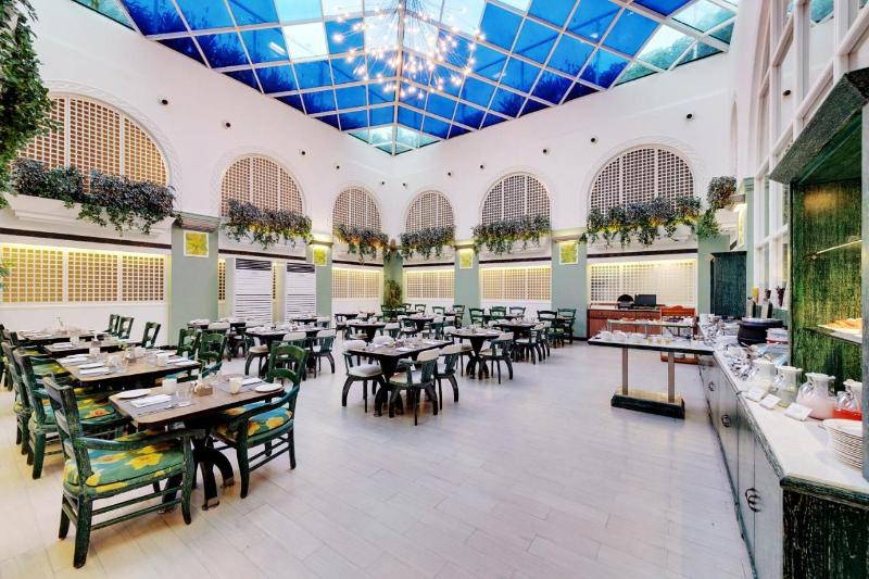 בית מלון כפרי E Square The Fern, Pune