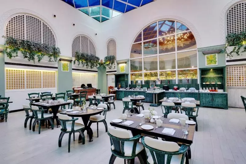 فندق E Square The Fern, Pune