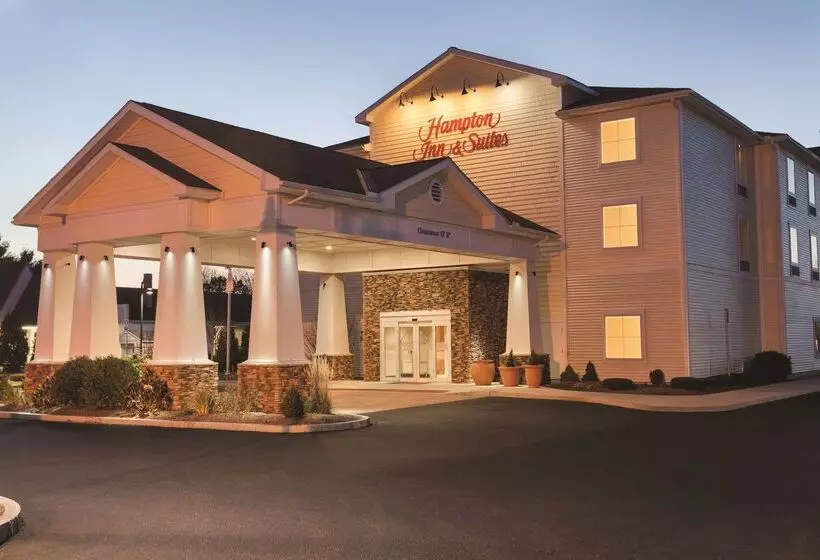 Hampton Inn & Suites Mystic
