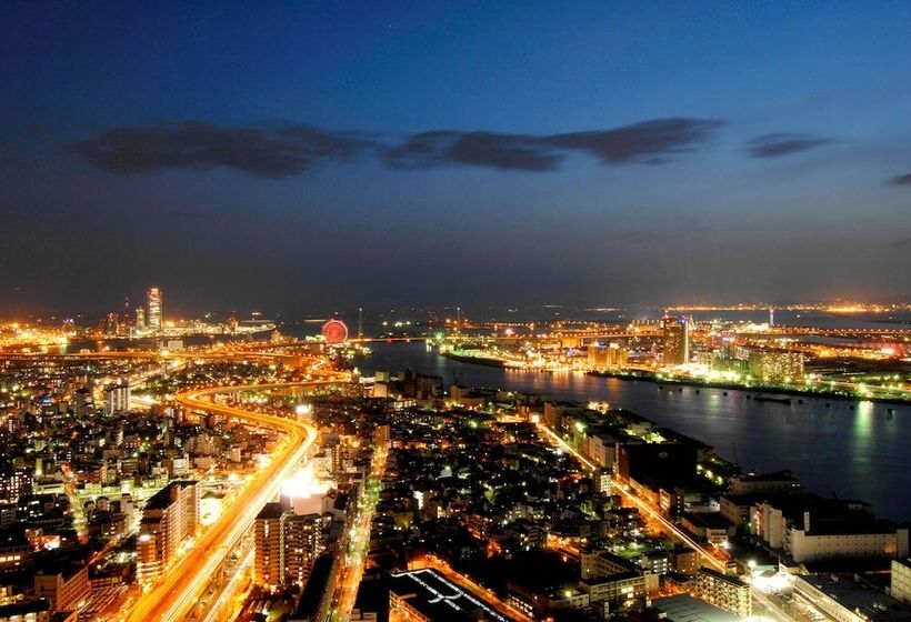 Art Hotel Osaka Bay Tower