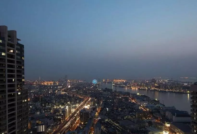 Art Hotel Osaka Bay Tower