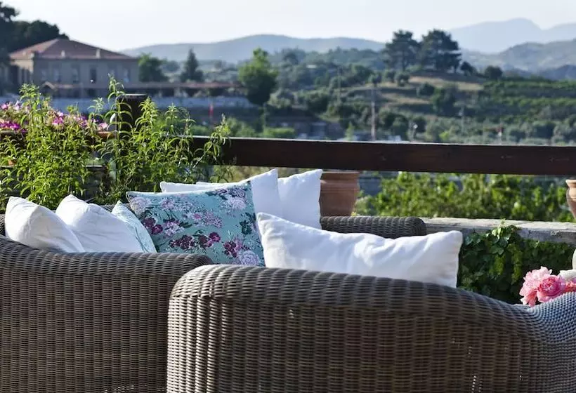 בית מלון כפרי Gullu Konaklari