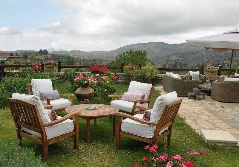 בית מלון כפרי Gullu Konaklari