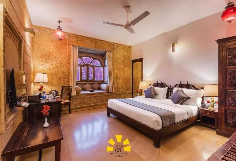 Hotel Golden Haveli