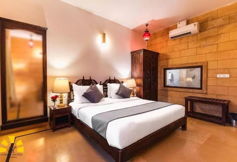 Hotel Golden Haveli