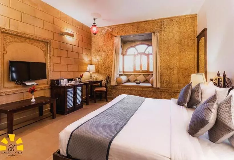 Hotel Golden Haveli