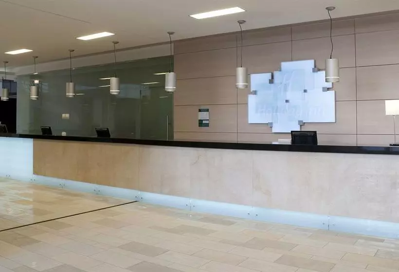 هتل Holiday Inn Samara, An Ihg