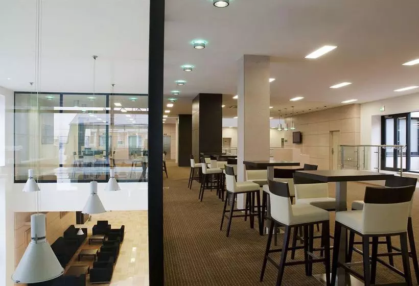 هتل Holiday Inn Samara, An Ihg