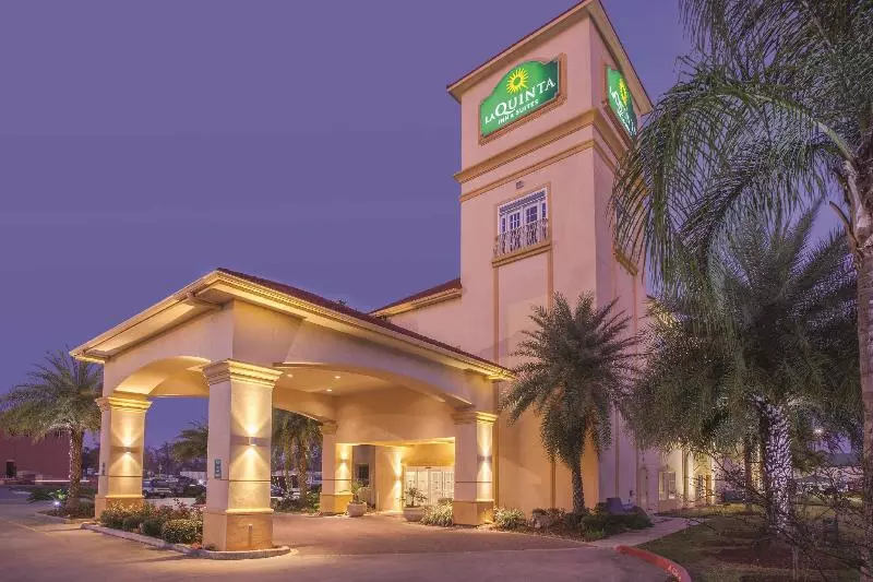 هتل La Quinta Inn & Suites By Wyndham Lake Charles Casino Area