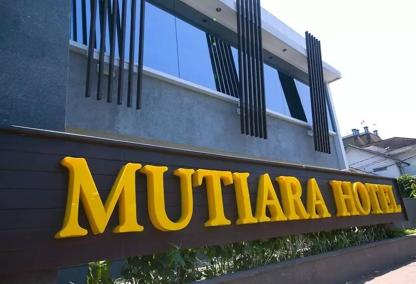 Mutiara Hotel And Convention