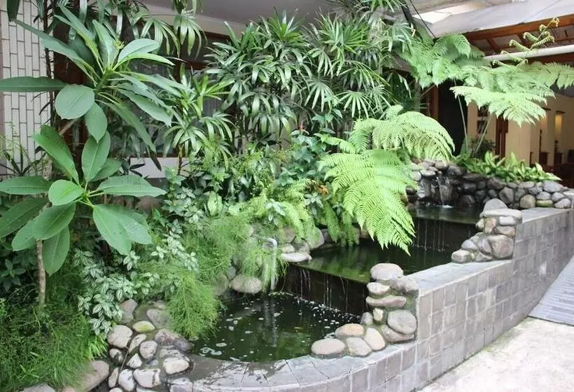 Mutiara Hotel And Convention