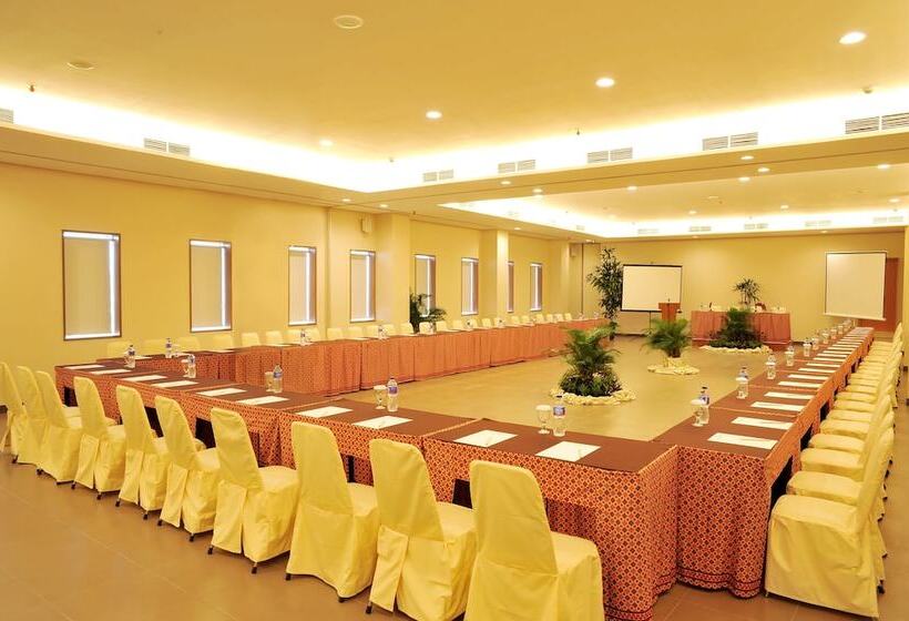 Mutiara Hotel And Convention