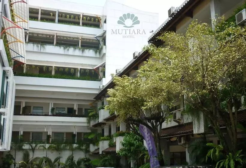 Mutiara Hotel And Convention