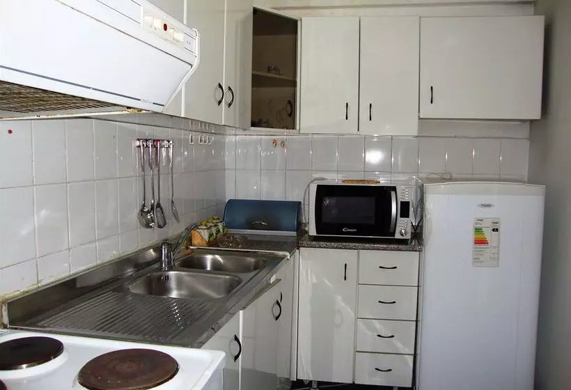 בית מלון כפרי Nobel