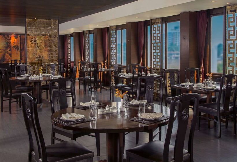 בית מלון כפרי Radisson Blu Kochi