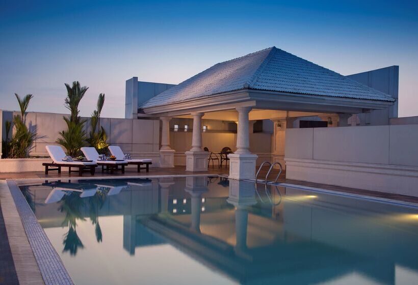 בית מלון כפרי Radisson Blu Kochi