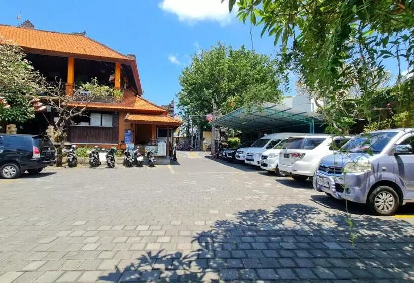 酒店 Satriya Cottages