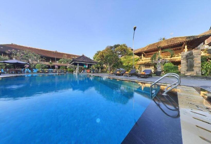 فندق Satriya Cottages