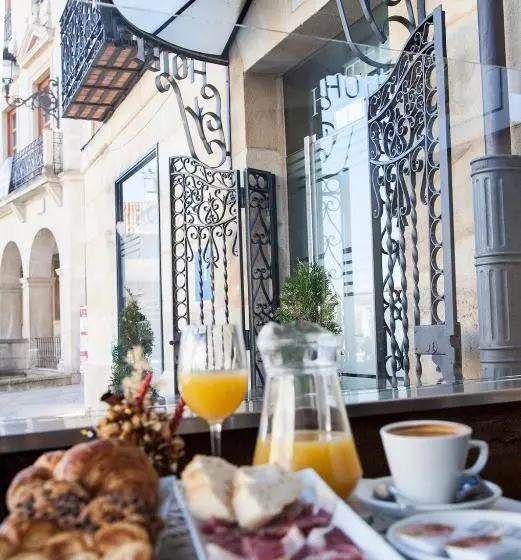 هتل Soria Plaza Mayor