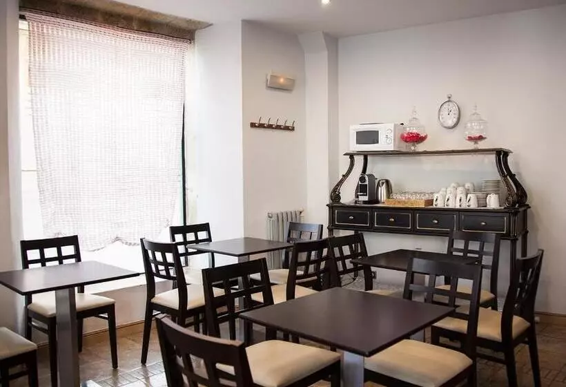 هتل Soria Plaza Mayor