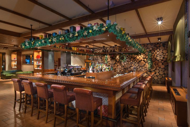 Отель Four Points By Sheraton Bansko