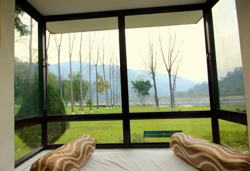 هتل Welcomheritage Tarangi Ramganga Resort, Corbett