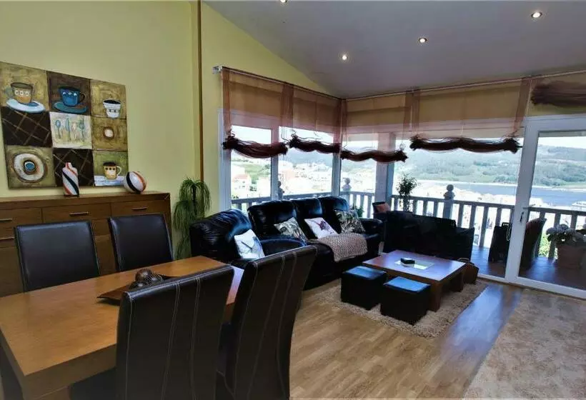 Hospedium Galitrips Vila Maruja Corme