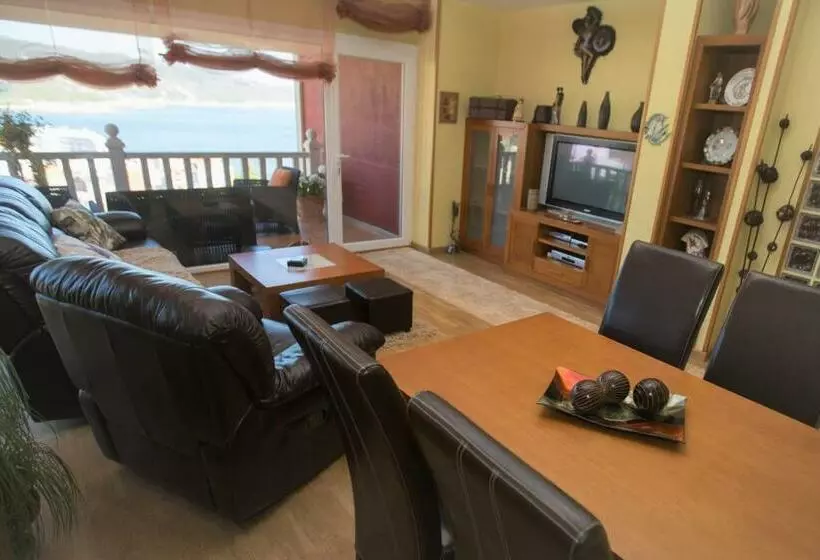 Hospedium Galitrips Vila Maruja Corme