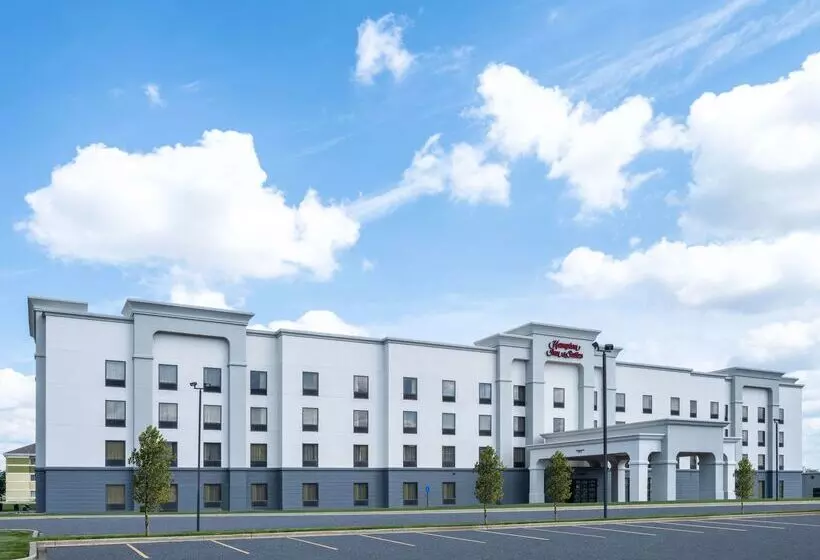 Hampton Inn & Suites Cedar Rapids North