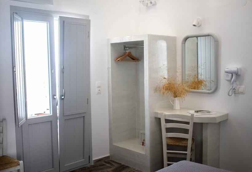 簡易ホテル Pension George