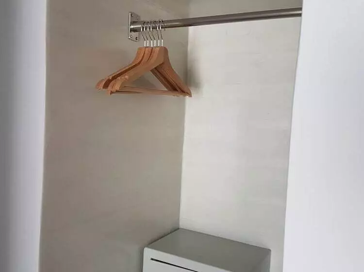 فندق فئة نجمة واحدة Pension George