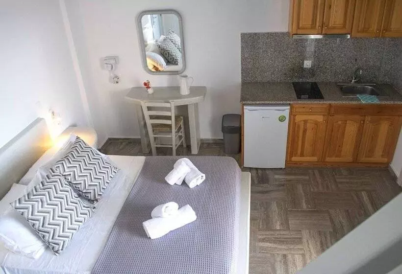 فندق فئة نجمة واحدة Pension George