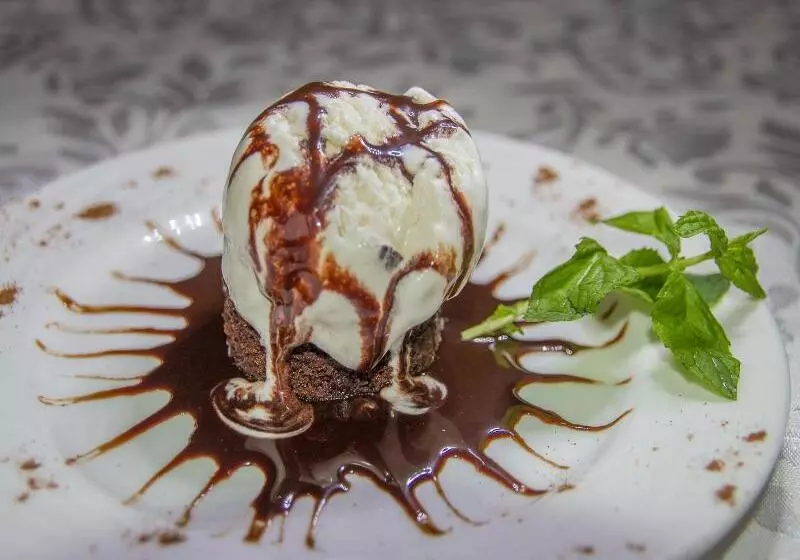 فندق Black Orchid Resort