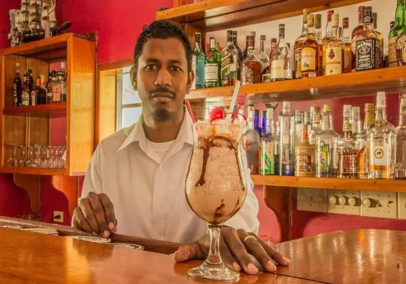 فندق Black Orchid Resort